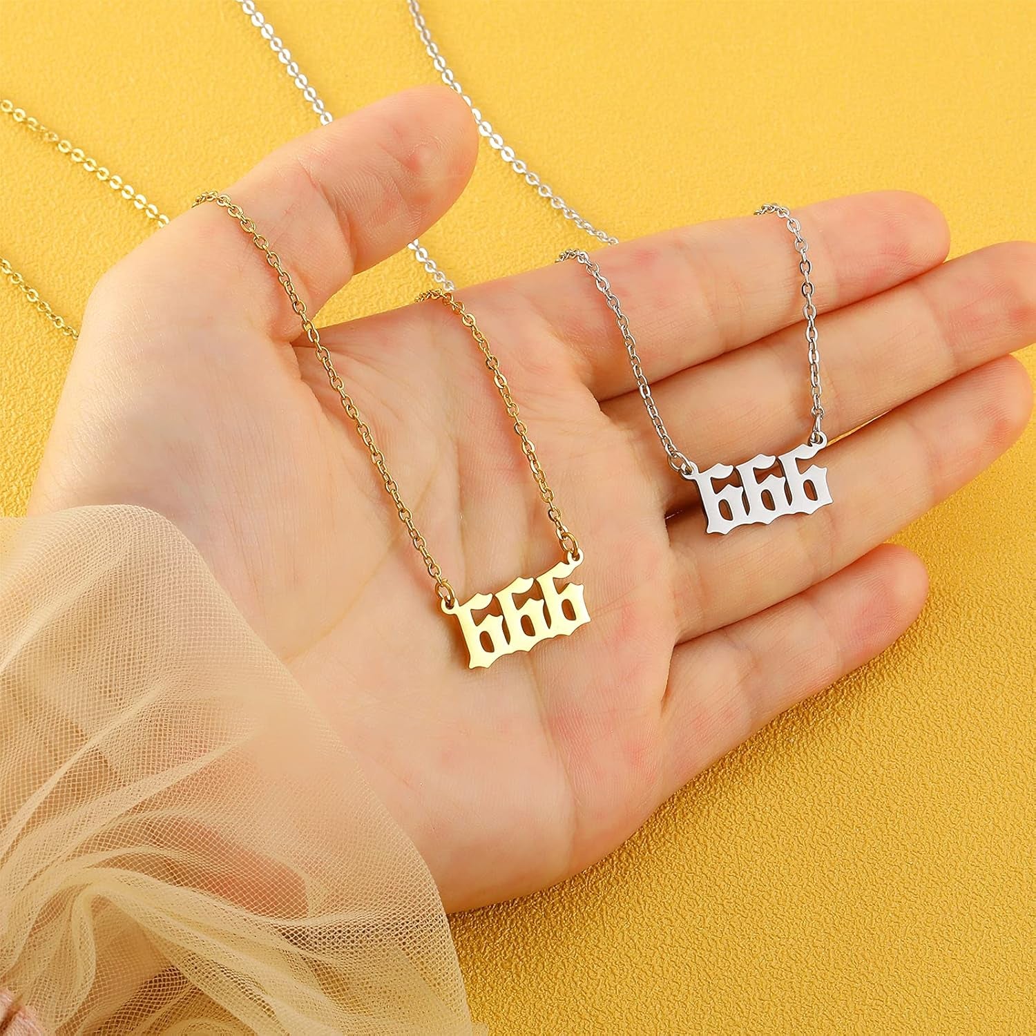 Angel Number Necklace for Women,Dainty Gold Plated Number 000 1111 111 222 333 444 555 666 777 888 999 Pendants Choker Chain Numerology Jewelry Necklace Gifts for Women Girls