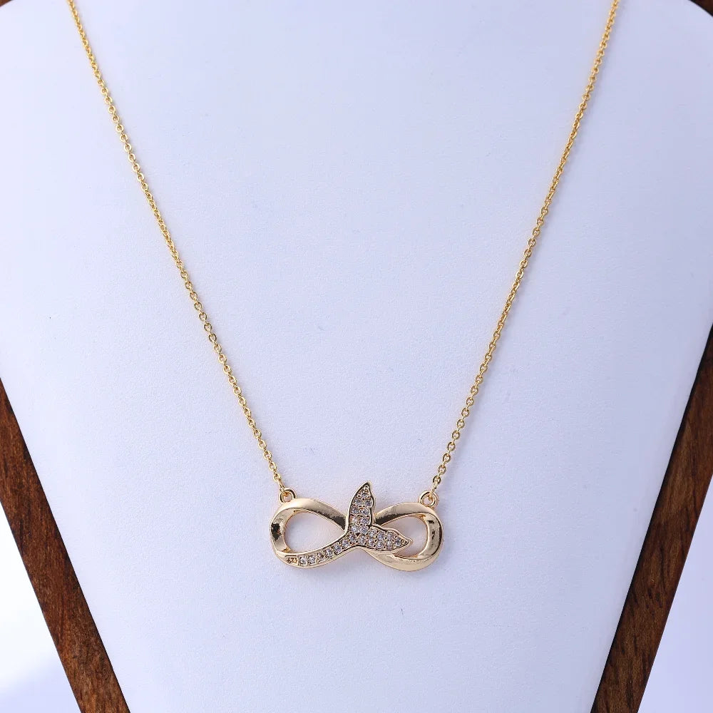 Sex Design Infinite Cycle Zircon Necklace Jewelry Titanium Steel Figure 8 Clavicle Chain Ladies Do Not Fade Jewelry